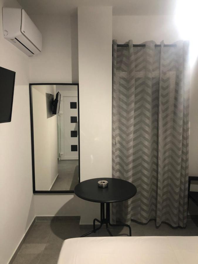 Black In Square Flats 佩科霍里 外观 照片
